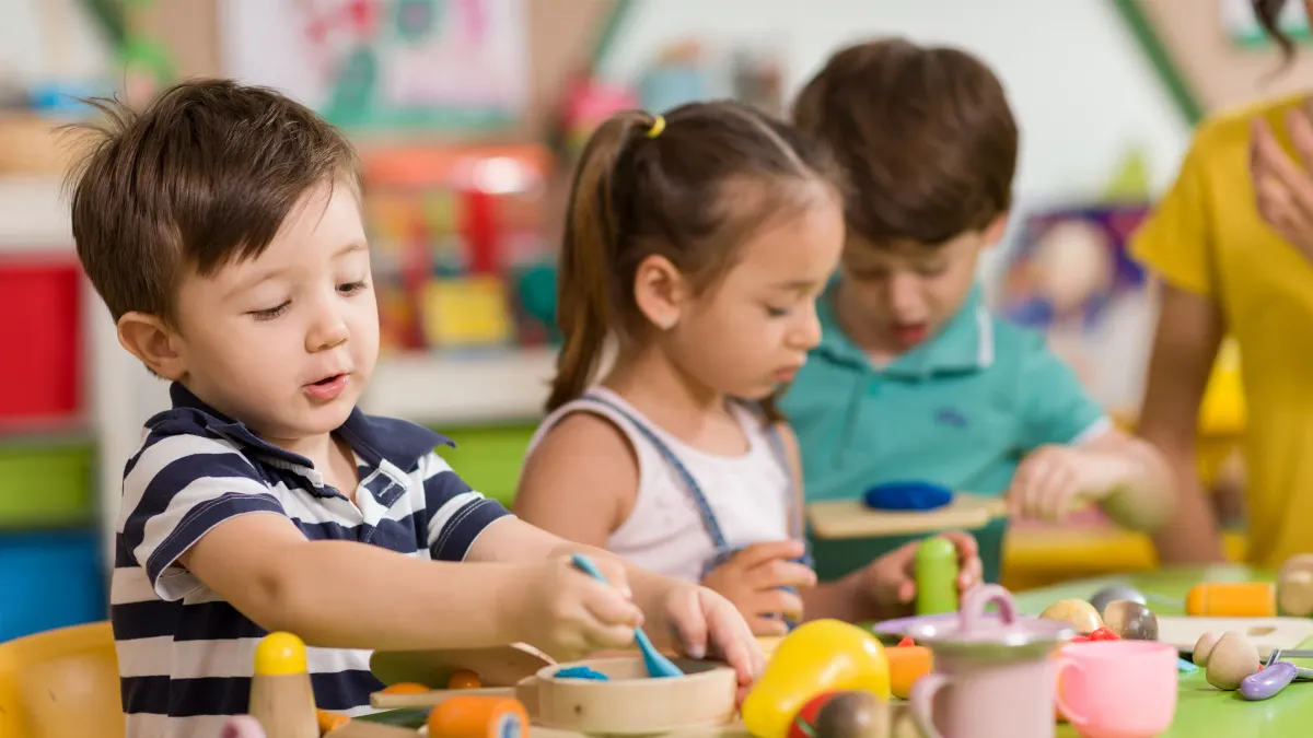 Kids Crafting - Preschool Vibes